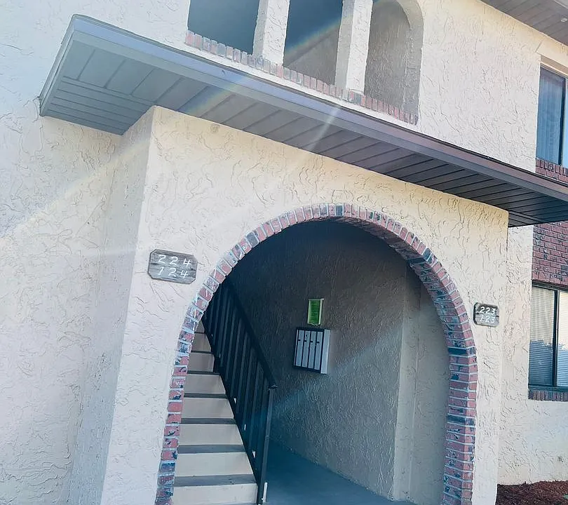 223 San Paulo Cir #8