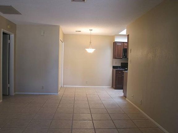 4th image of 312 W Yukon Dr Unit 7