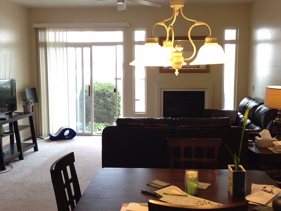 living/dining room