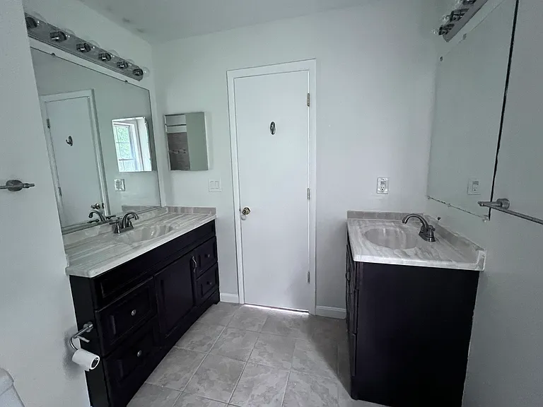 6037 Ridge Ford Dr — Photo 9