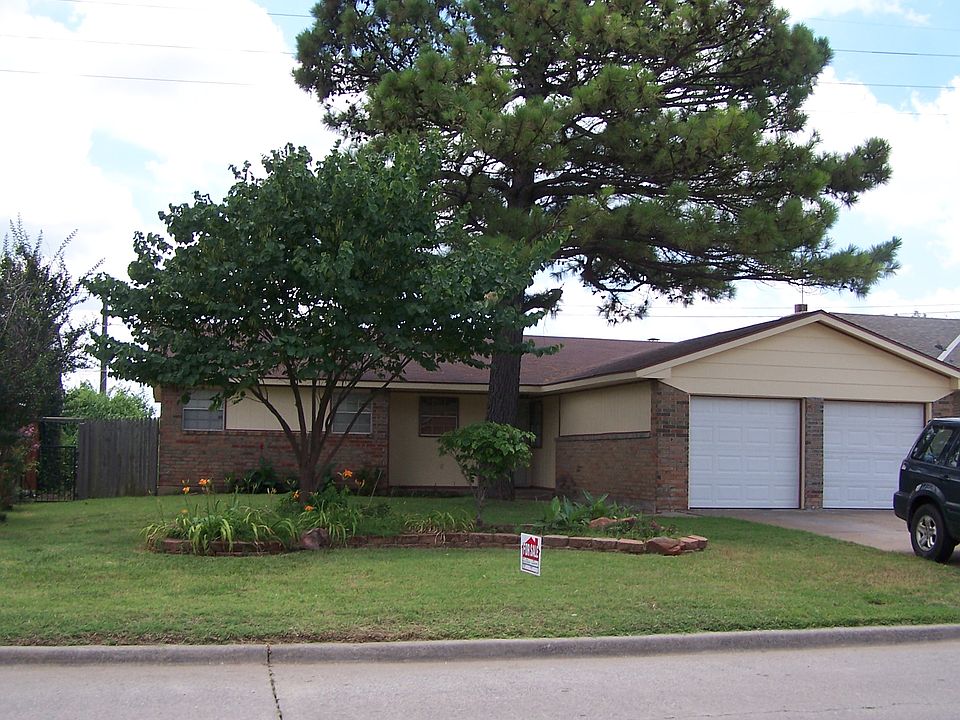 1st image of 1204 SW 81st St