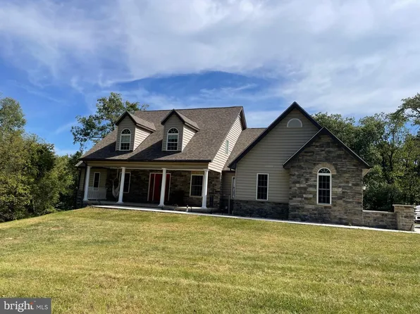 117 Beverly Ln, Falling Waters, WV 25419