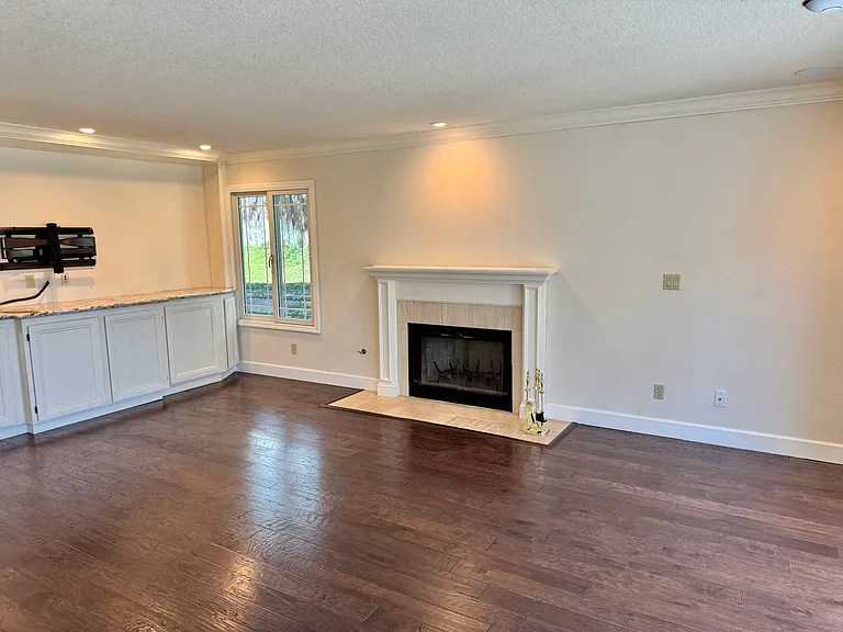 Spacious family room with fireplace