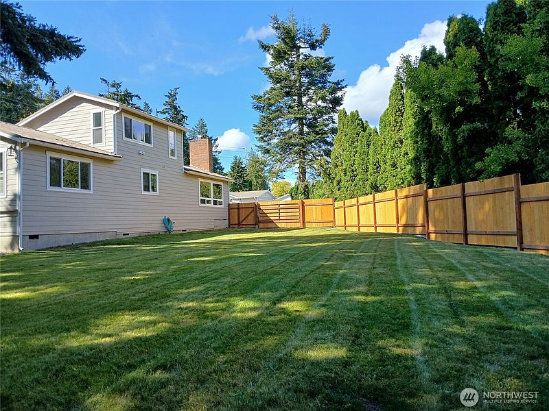 2nd image of 13707 Harbor Lane