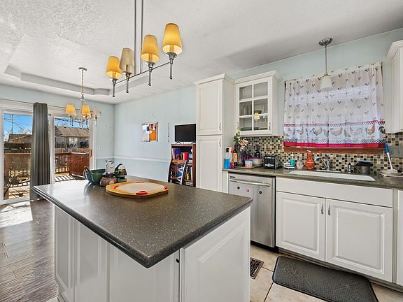5th image of 721 High Plains Cir