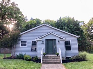 12822B Booth Rd, Lovettsville, VA 20180