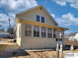 6808 N 30th St, Omaha, NE 68112