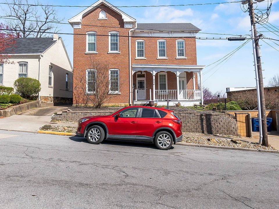 1st image of 214 N Lorimier St