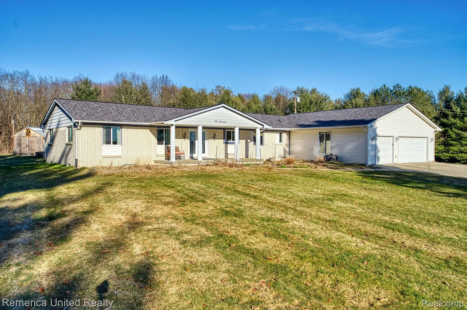 200 Dinkel Dr photo 1