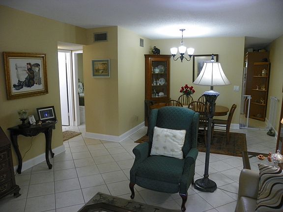 4th image of 2320 Brisbane St APT 50
