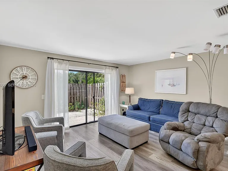 9425 S Ocean Dr #67 — Photo 11
