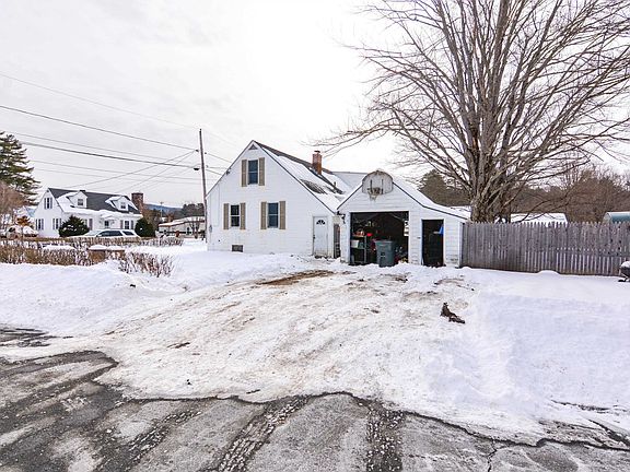 4th image of 8 Lindy Avenue