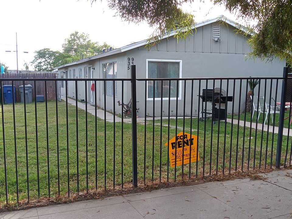 1st image of 937 D St