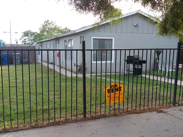 937 D St, Reedley, CA 93654