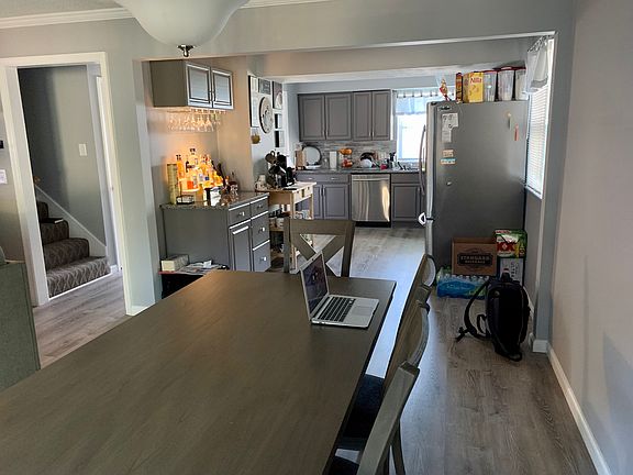 Open spacious dining / kitchen