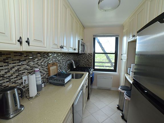 4th image of 7311 210th St APT 5N