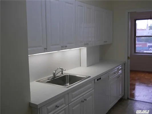 Sold by Benjamin Realty Since 1980 | media 29