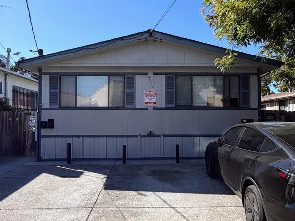4915 Shattuck Ave, Oakland, CA 94609