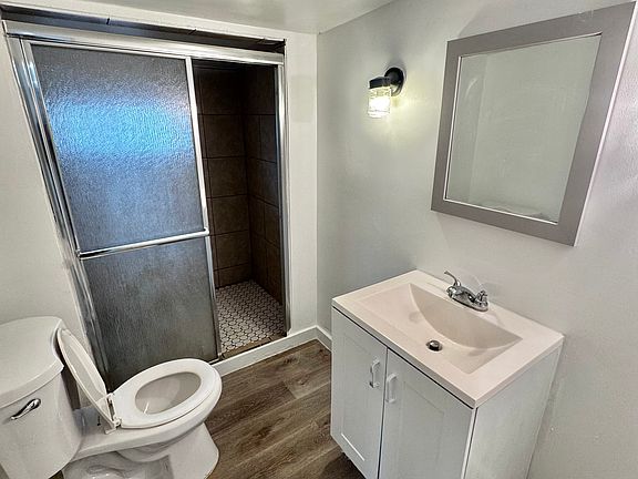 5th image of 1101 N Somerset Ave #B