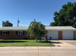 5845 Hemlock Dr, Great Bend, KS 67530