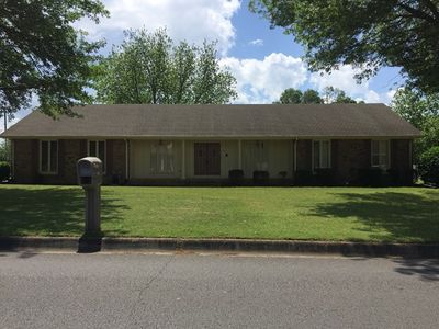 1010 W Dearborn Ave, Muscle Shoals, AL, 35661