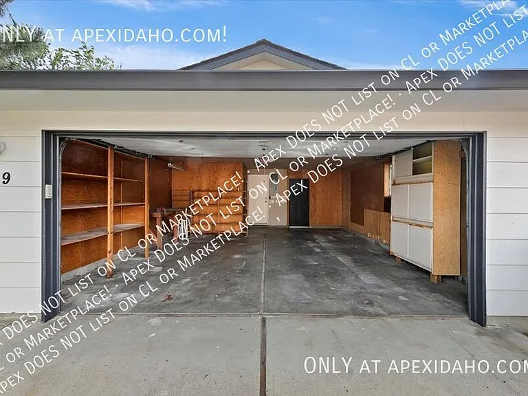249 S Harlan Pl — Photo 33