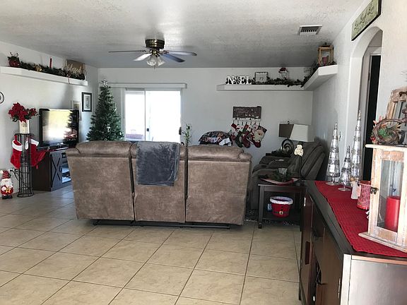 2nd image of 3325 Mockingbird Dr