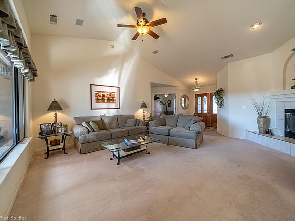 4th image of 4689 Oak Glen Dr