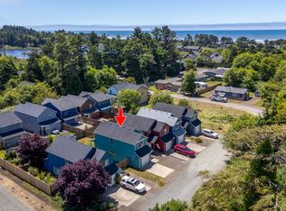 8465 Hollyhock St, Rockaway Beach, OR 97136