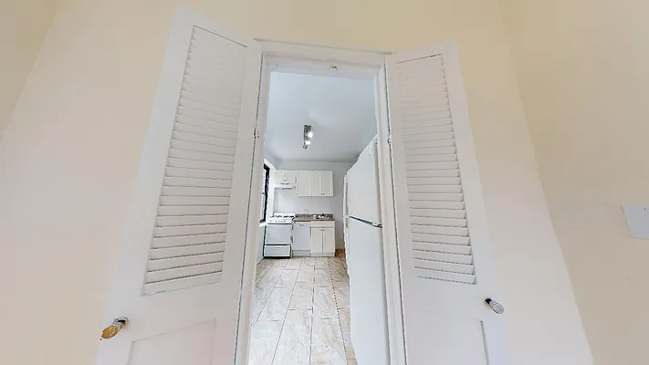 Rented by Bond New York | media 21