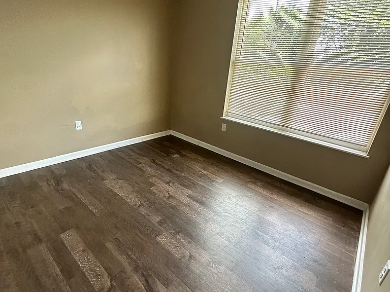 516 N Saint Clair St #301 — Photo 9