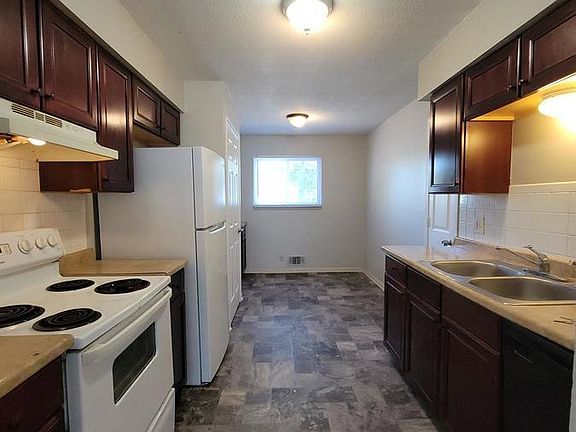 3rd image of 3312 S Oxford Ave APT B