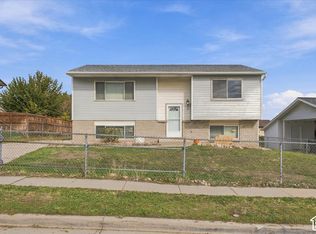 5250 W Begonia Cir, West Jordan, UT 84081