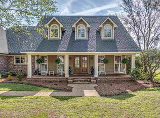 140 Lake Ridge Dr, Madison, MS 39110