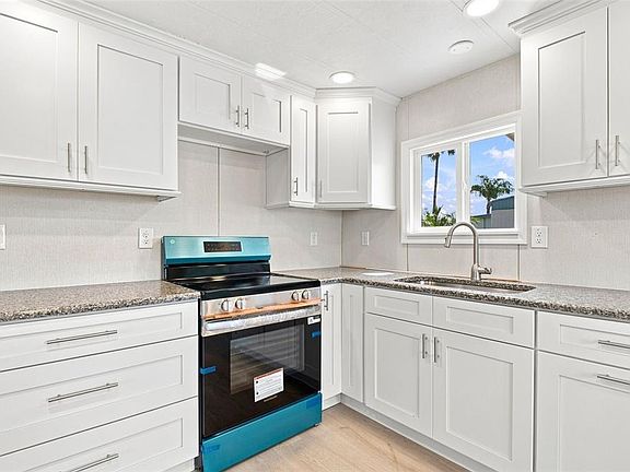 5th image of 10912 JUSTICE DRIVE