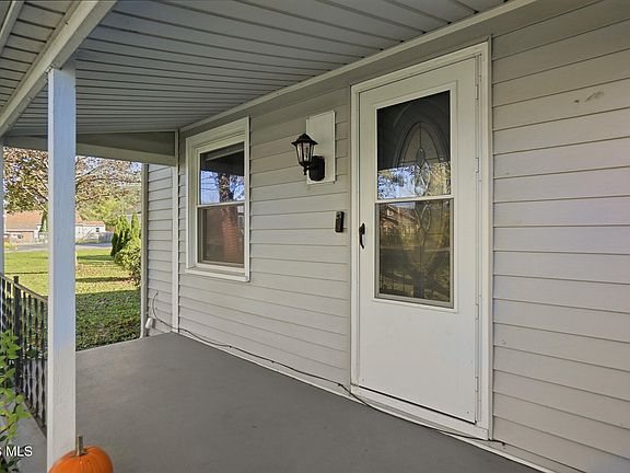 4th image of 26736 Lime City Rd