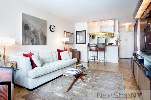 Sold by NextStopNY | media 19