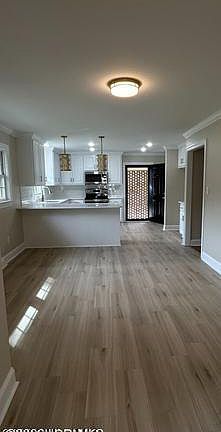 4th image of 5419 Lakehaven Court