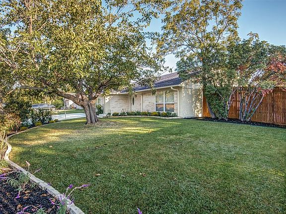 3rd image of 2119 Argonne Dr