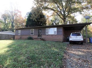 136 31st Ave NE, Hickory, NC 28601