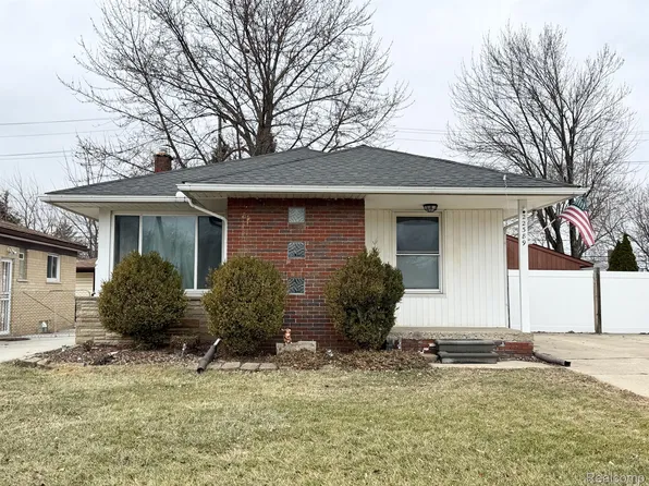 22389 Beaconsfield Ave, Eastpointe, MI 48021