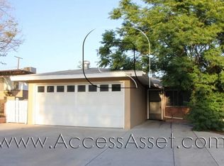 208 Chaney St, Lake Elsinore, CA 92530