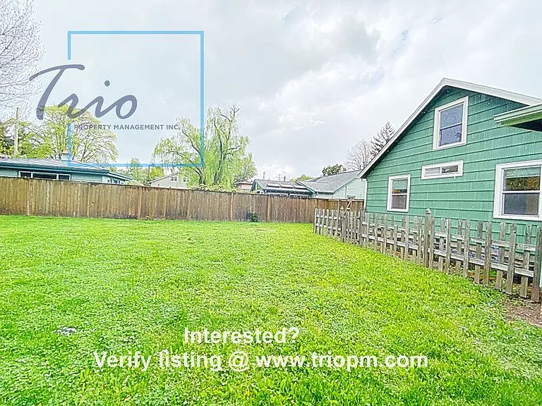 32738 E Mill St — Photo 16