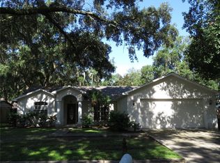 518 Emberwood Dr, Brandon, FL 33511