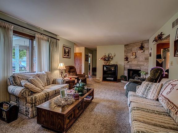 3rd image of 657 Mafred Dr