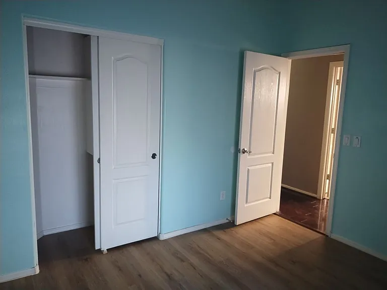 25876 W Elizabeth Ave — Photo 16