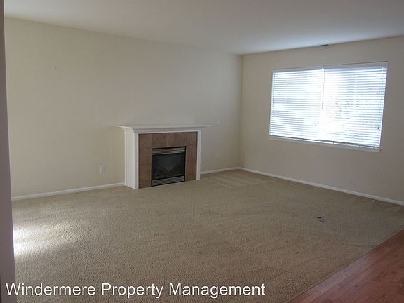 3rd image of 4700 Cordata Pkwy