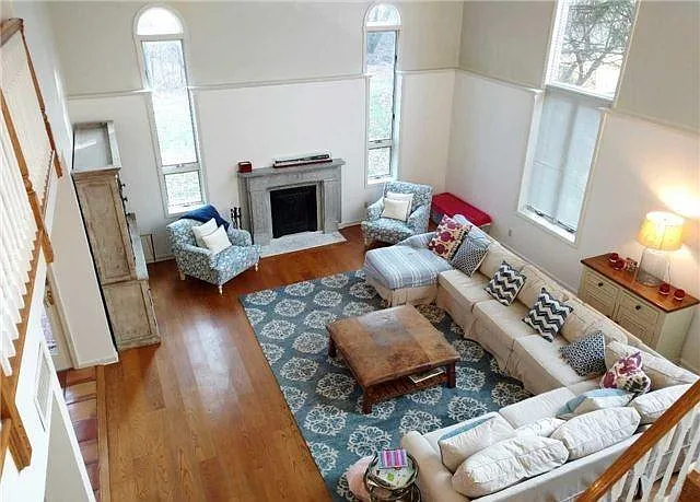 536 Cold Spring Rd — Photo 4
