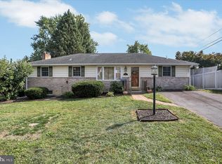 4011 Easy St, Harrisburg, PA 17109