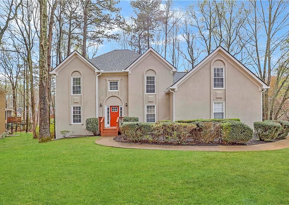 1st image of 664 Laurel Wood Dr